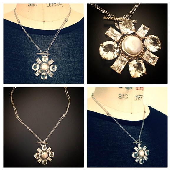 ⛔️Sold⛔️Judith Jack Pendant Necklace