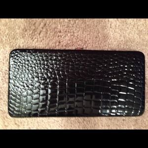 🎀sold🎀 Faux leather passport holder/clutch