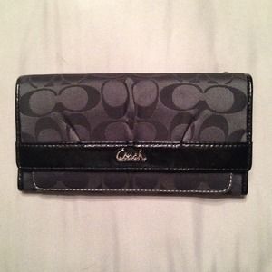 Authentic Coach wallet