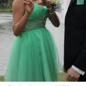 Mint green prom/homecoming dress