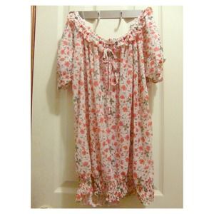 Floral Top! Brand New/Never Worn
