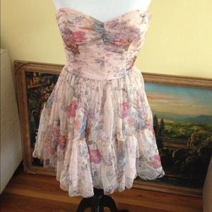 Zara Pink tulle sweetheart neckline dress.