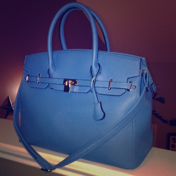 ON HOLD 🆕💎🎀 Blue Celebrity handbag/tote!💎🎀🆕