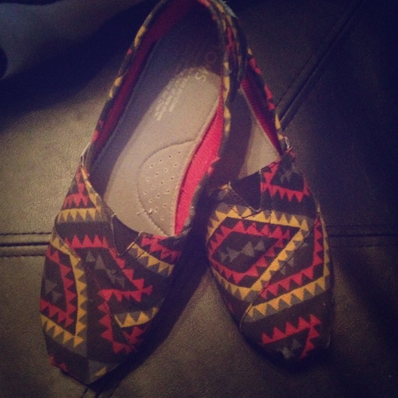 Toms