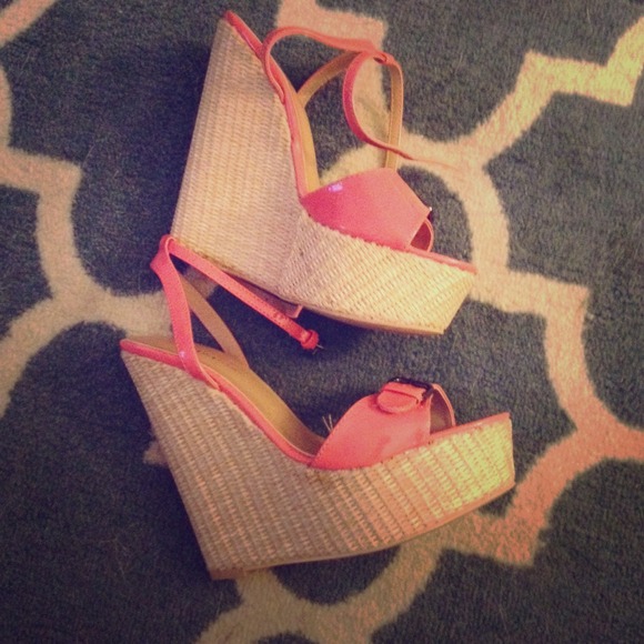 Coral Just Fab Wedges - Picture 1 of 4