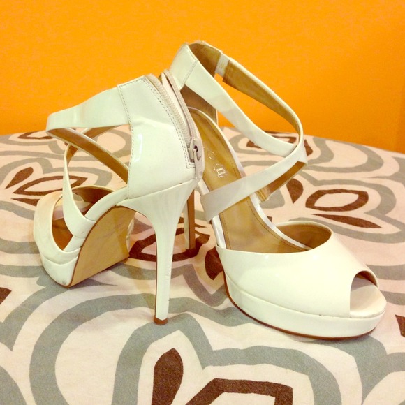 Aldo Genuine Leather White Heals