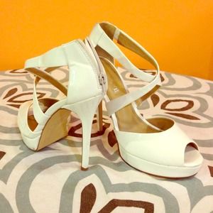 Aldo Genuine Leather White Heals