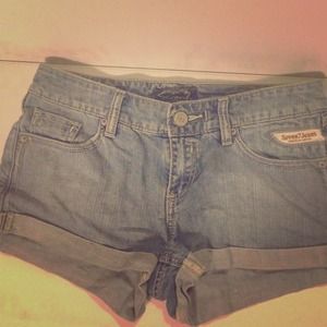 Roll Up light denim wash short