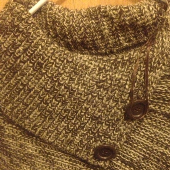 Reduced!!! Wrapped around cute sweater - Picture 2 of 3