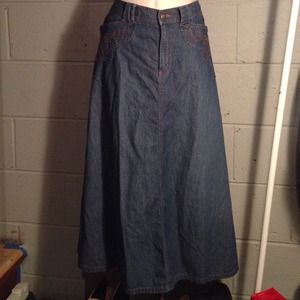 LAUREN JEANS SKIRT almost like new 32 inch.length