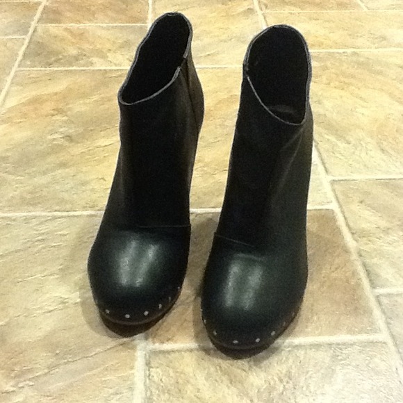 Leather Silver Studded Wedge Heels - Picture 4 of 4