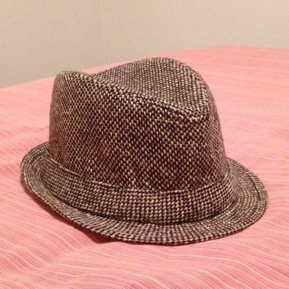 Bundle w/ White Fedora