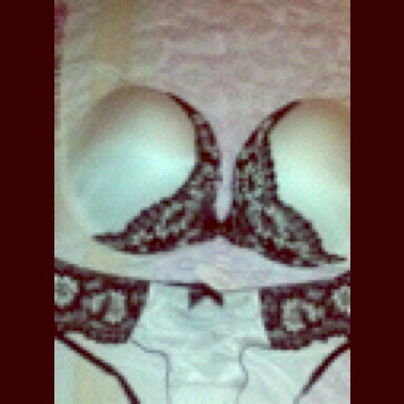 Victoria Secret Bra & Panty Set 38DD