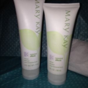 Facial wash for oily skin