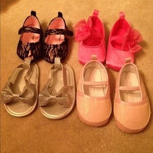 ⛔️ ️️️sold in a bundle⛔️Baby girl shoe bundle!
