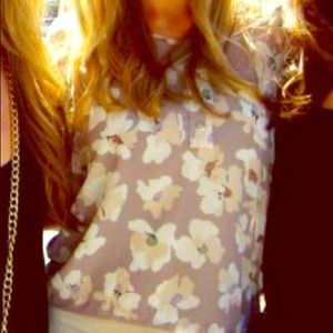 A Sweet & Stylish Top! Sz Small From Urban Outfitt