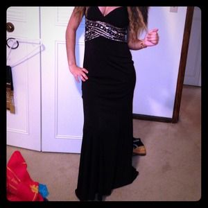 Sexy black prom dress!!