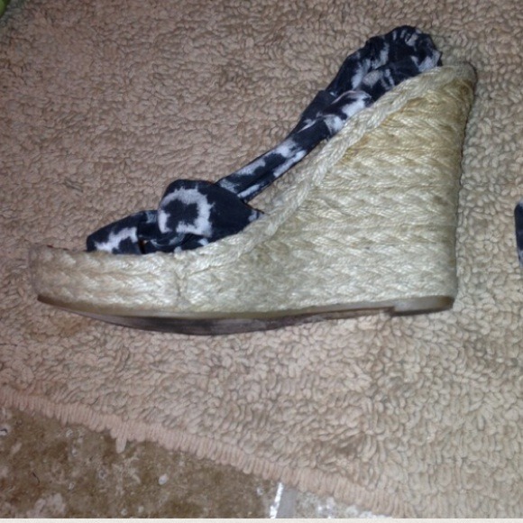 Tweed wedges by N.Y.L.A - Picture 3 of 3