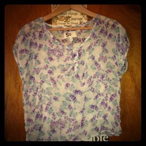 Adorable flower blouse shirt!!!