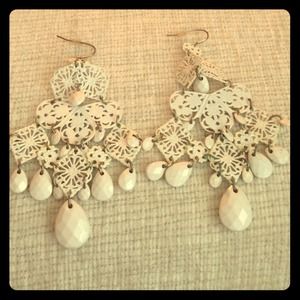 Fantastic White/Cream Earrings - Makes Any Outfit!