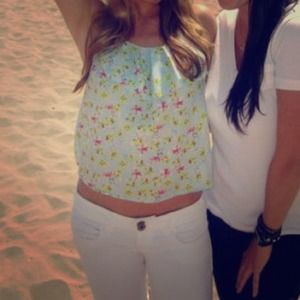 Cute Cropped Floral Shirt - So Stylish