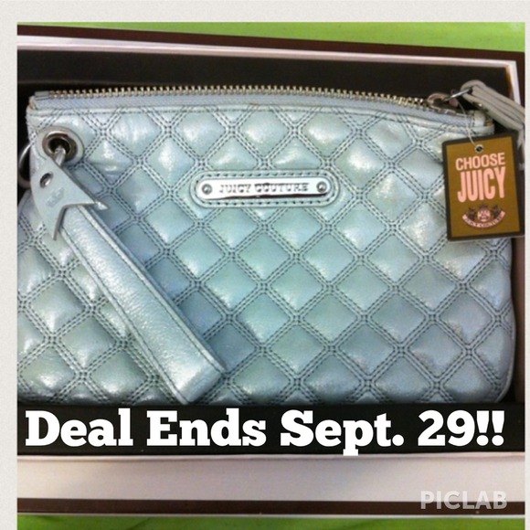 ⚡Juicy Couture Wristlet ⚡