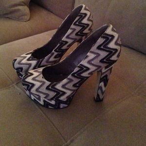 Madden girl chevron platform heel. Only worn once.
