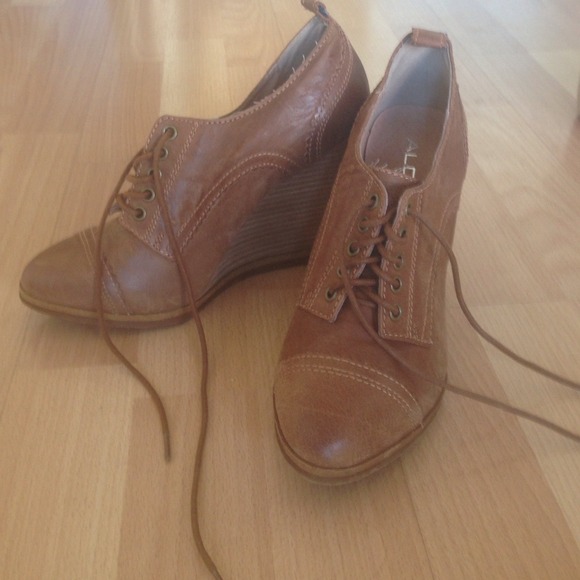 Aldo oxford wedges