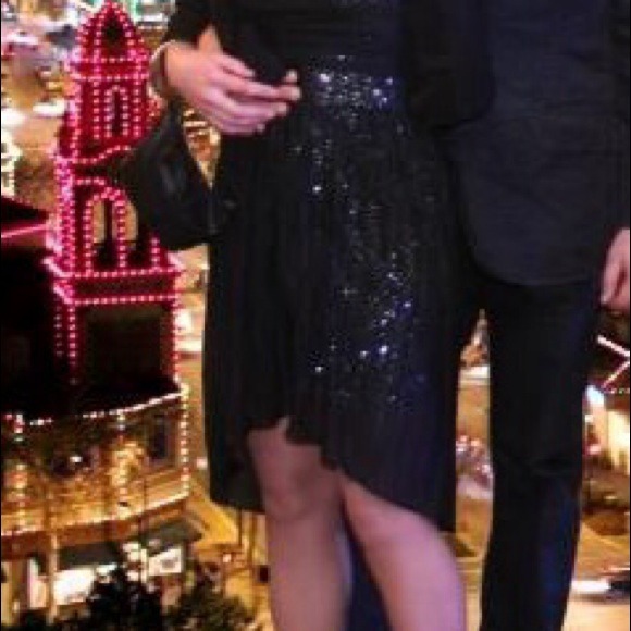 Dress - Picture 1 of 4
