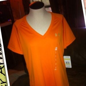*TRADED* NWT Under Armour Top