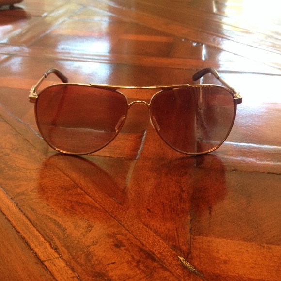 Women's Oakley sunglasses