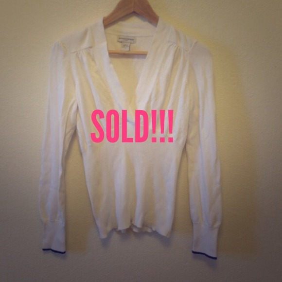 🎀Feminine sweater by banana republic🎀