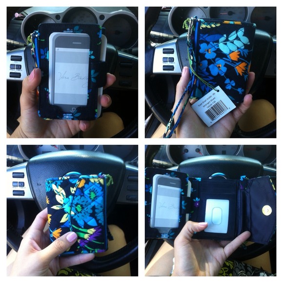 iPhone wristlet