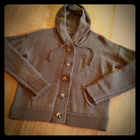 American Eagle Cardigan