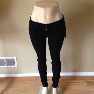 REDUCED REDUCED!!! 7For All Mankind Skinny Jeans
