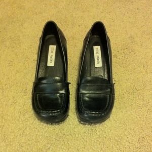 Women's size 6 1/2 black Steve Madden shoes