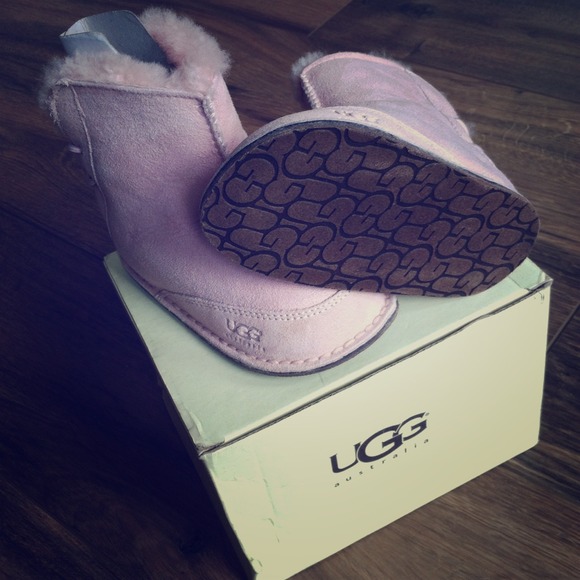 Authentic infant/toddler Ugg "Boo" boots in pink