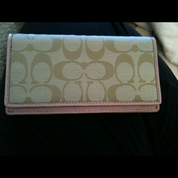 Coach check book/and a coach key chain