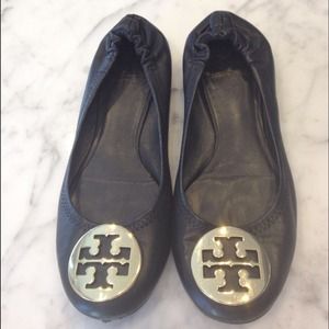 Black Tory Burch flats with gold logo - size 8