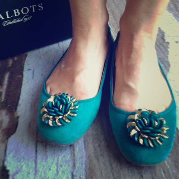 TALBOTS suede flats