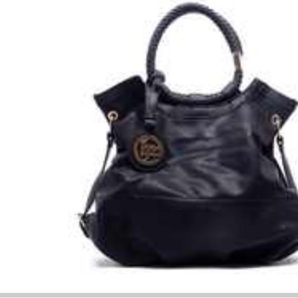 Pretty fashions purse