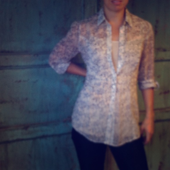 URBAN OUTFITTERS sheer button-down