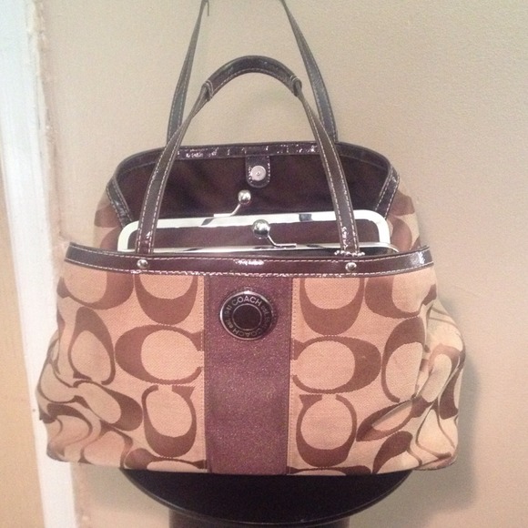 SOLD:Coach handbag