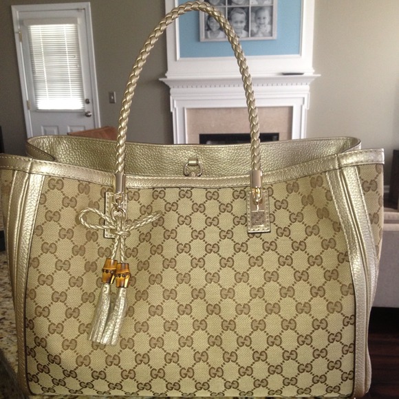 SOLD!!!!Authentic Gucci Bella tote!  BEAUTIFUL - Picture 2 of 4