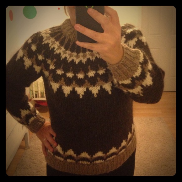 SOLD! Cozy chunky wool sweater