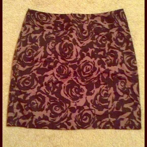 High wasted black and grey floral skirt - Picture 1 of 1