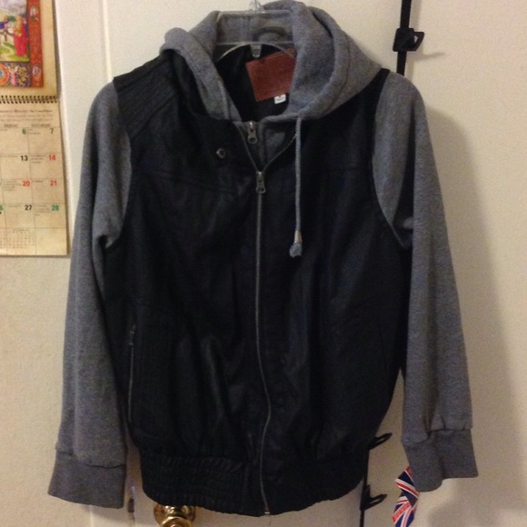 Jacket - Picture 4 of 4