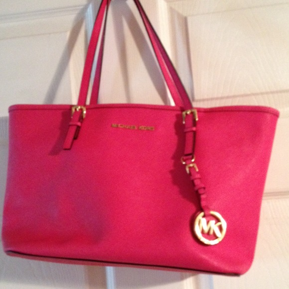 Pink Michael Kors jet set