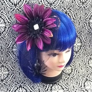 Spider hair flair &purple flower /Halloween theme.