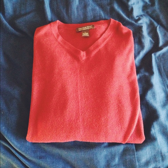Red cashmere sweater. - Picture 1 of 4
